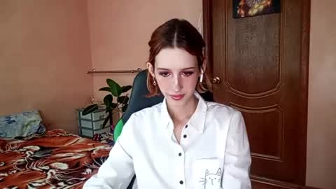 Ellie online show from June 25, 2026, 3:38 pm