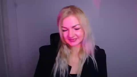 Snapshot of georgianight chatting on December 14, 2025, 12:43 pm Georgia online show from December 14, 2025, 12:43 pm