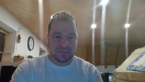 Snapshot of germandick2905 chatting on December 18, 2025, 4:35 pm germandick2905 online show from December 18, 2025, 4:35 pm