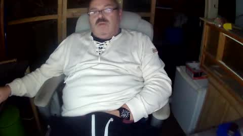 germany_50 online show from December 3, 2025, 12:07 am