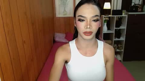 Snapshot of gerogoussidney chatting on November 10, 2025, 11:20 am Sidneymorens online show from November 10, 2025, 11:20 am