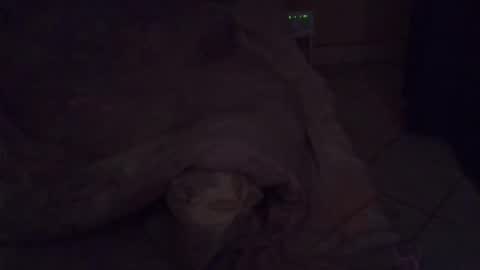 Snapshot of gesh_d chatting on October 19, 2025, 8:26 am gesh_d online show from October 19, 2025, 8:26 am