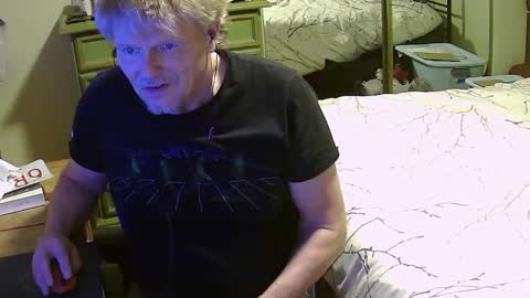 Snapshot of gethyn chatting on February 21, 2025, 9:13 am Gethyn online show from February 21, 2025, 9:13 am