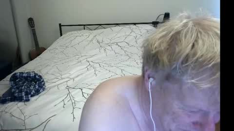 Snapshot of gethyn chatting on September 15, 2025, 6:52 pm Gethyn online show from September 15, 2025, 6:52 pm