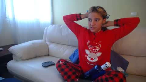 Snapshot of ggemas chatting on December 25, 2024, 10:17 am ggemas online show from December 25, 2024, 10:17 am