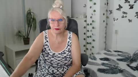Snapshot of ghertrudequeen chatting on July 25, 2026, 4:32 am Ghertrudequeen online show from July 25, 2026, 4:32 am