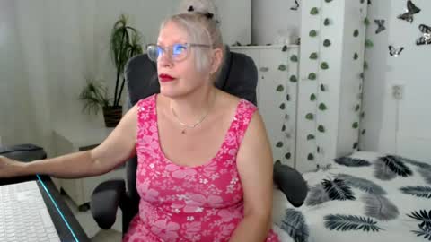 Snapshot of ghertrudequeen chatting on August 4, 2026, 5:10 am Ghertrudequeen online show from August 4, 2026, 5:10 am