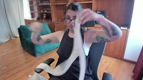 andy online show from December 23, 2024, 1:56 pm