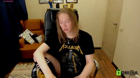 Snapshot of ghostly_temptation chatting on May 16, 2026, 7:34 pm Sweety online show from May 16, 2026, 7:34 pm
