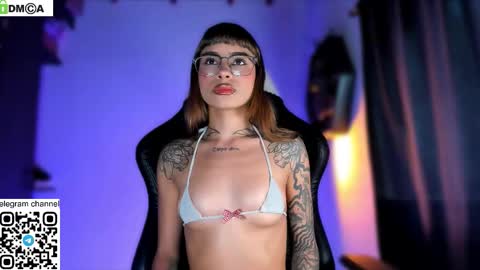 Snapshot of ghostlydolll chatting on November 21, 2025, 7:34 pm Sara online show from November 21, 2025, 7:34 pm