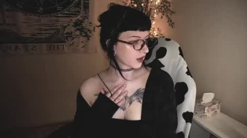 Snapshot of ghoticspectre chatting on May 10, 2026, 5:18 pm ghoticspectre online show from May 10, 2026, 5:18 pm