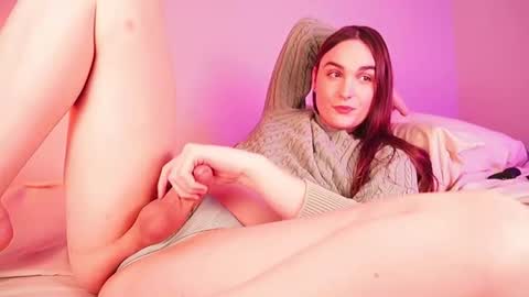 Snapshot of ghoulbunny chatting on February 19, 2026, 12:39 am Bunny online show from February 19, 2026, 12:39 am