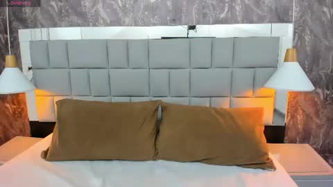 gia_bell online show from June 25, 2026, 1:48 pm