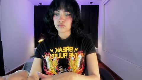 Gia online show from December 27, 2024, 4:36 am