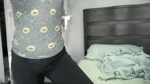 The Queen of Squirt online show from February 25, 2025, 9:46 pm