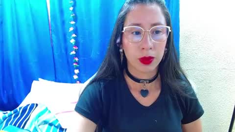 Gia  online show from April 26, 2026, 3:42 pm
