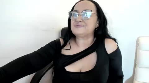 nahomi online show from January 12, 2025, 4:10 am