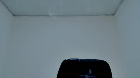 GIA WHITE Independet  online show from May 3, 2026, 7:47 am