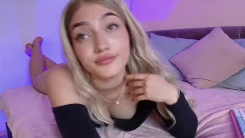 Gia online show from January 30, 2025, 5:49 pm