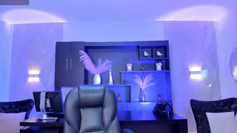 Gia Ferrera online show from January 16, 2026, 6:56 pm