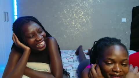 Gianna online show from November 28, 2025, 3:42 am