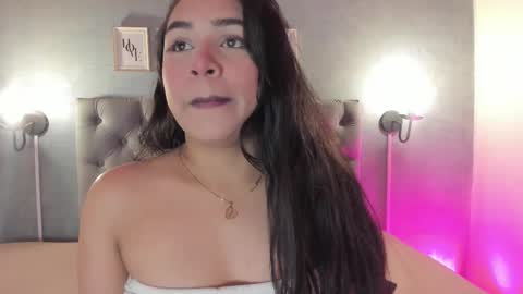 giannaslimjb online show from September 27, 2025, 3:44 am