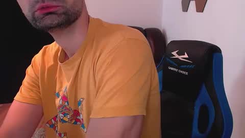 Snapshot of gianni_lion chatting on October 15, 2025, 10:26 am Gianni online show from October 15, 2025, 10:26 am