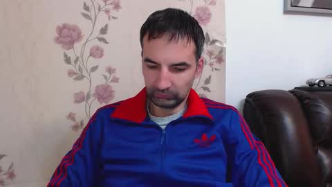 Snapshot of gianni_lion chatting on December 3, 2025, 8:56 am Gianni online show from December 3, 2025, 8:56 am