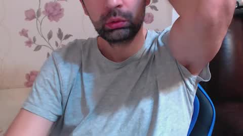 Snapshot of gianni_lion chatting on February 15, 2026, 11:23 pm Gianni online show from February 15, 2026, 11:23 pm