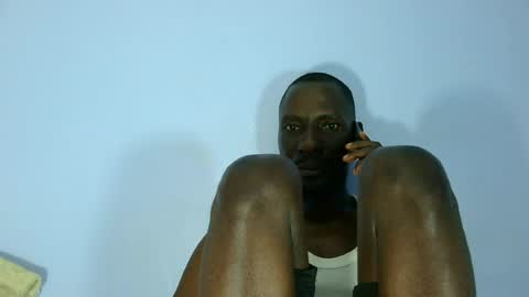 Snapshot of giant_couple chatting on June 24, 2026, 3:00 pm giant_couple online show from June 24, 2026, 3:00 pm