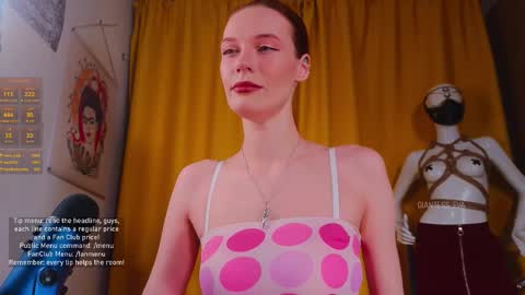 Snapshot of giantess_eva chatting on November 9, 2025, 5:33 pm Eva online show from November 9, 2025, 5:33 pm