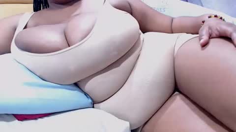 gianttitts online show from May 18, 2026, 7:41 pm