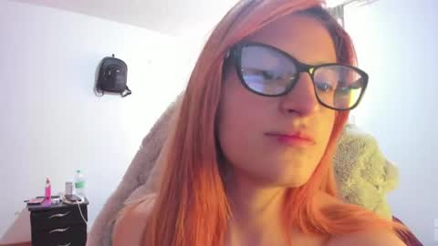 Snapshot of giaroussel chatting on June 4, 2026, 2:12 pm GiaRoussel online show from June 4, 2026, 2:12 pm