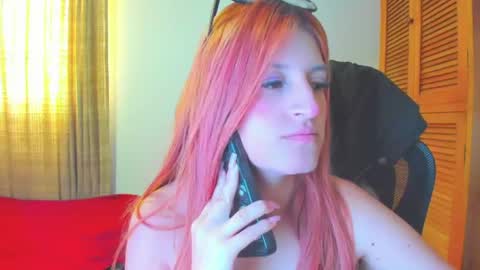 Snapshot of giaroussel chatting on June 18, 2026, 3:49 pm GiaRoussel online show from June 18, 2026, 3:49 pm
