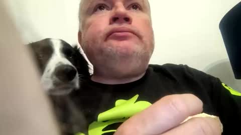 giddyup2222222 online show from May 2, 2026, 7:02 am