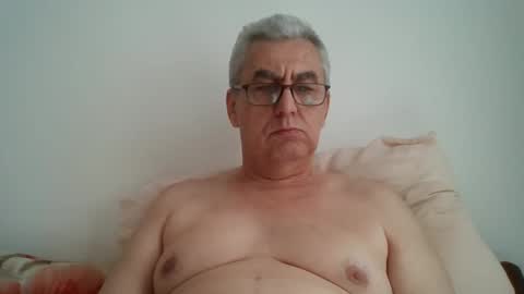 Snapshot of gigi1970 chatting on April 19, 2026, 1:10 pm gigi1970 online show from April 19, 2026, 1:10 pm
