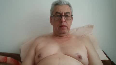 Snapshot of gigi1970 chatting on April 25, 2026, 8:06 am gigi1970 online show from April 25, 2026, 8:06 am