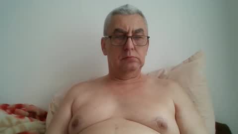 Snapshot of gigi1970 chatting on May 10, 2026, 10:42 am gigi1970 online show from May 10, 2026, 10:42 am