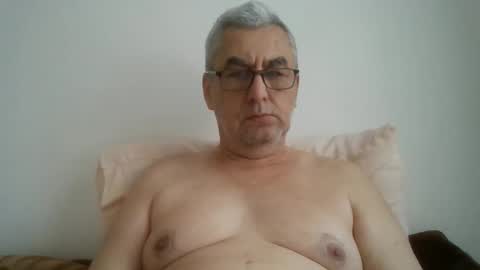 Snapshot of gigi1970 chatting on May 20, 2026, 7:58 am gigi1970 online show from May 20, 2026, 7:58 am