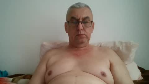 Snapshot of gigi1970 chatting on June 17, 2026, 7:33 am gigi1970 online show from June 17, 2026, 7:33 am