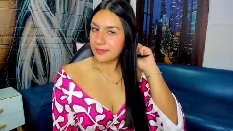 Snapshot of gigi_gilt_ chatting on March 2, 2025, 1:05 pm Gigi 3 online show from March 2, 2025, 1:05 pm