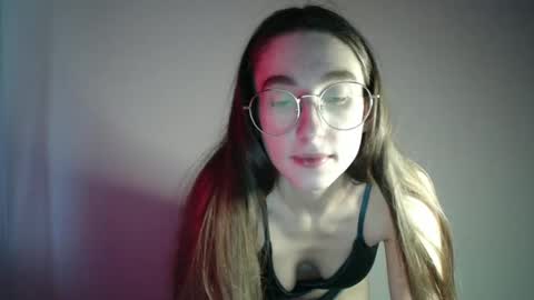 Gigi online show from March 8, 2025, 2:40 pm