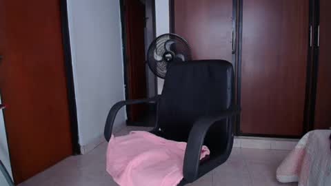 Snapshot of gigimiler8 chatting on February 27, 2025, 9:14 pm Sharlotte online show from February 27, 2025, 9:14 pm