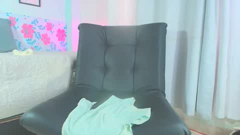 Snapshot of gigimiler8 chatting on November 24, 2025, 9:36 pm Sharlotte online show from November 24, 2025, 9:36 pm