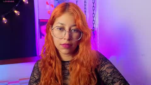gigimooon online show from June 14, 2026, 2:57 am