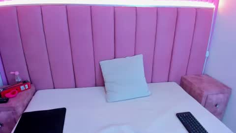 Snapshot of gigy_deluxe chatting on June 30, 2026, 2:29 pm gigy_deluxe online show from June 30, 2026, 2:29 pm