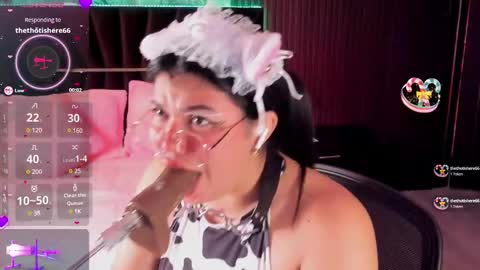 Snapshot of giiabloom chatting on March 2, 2025, 3:45 am giia online show from March 2, 2025, 3:45 am