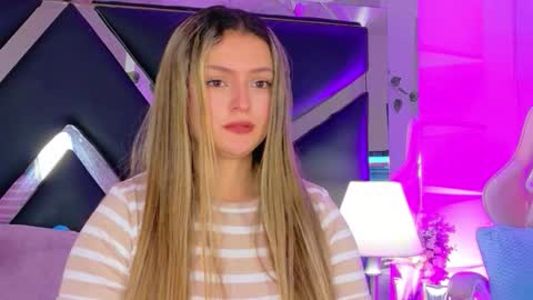 Giigii online show from March 10, 2026, 4:01 pm