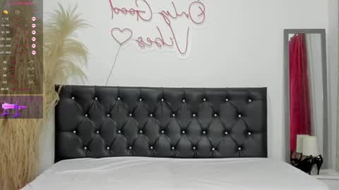 Snapshot of giiny_ chatting on January 4, 2025, 9:09 pm pamela online show from January 4, 2025, 9:09 pm