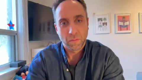 Snapshot of gilber10101 chatting on December 5, 2025, 7:43 pm gilber10101 online show from December 5, 2025, 7:43 pm